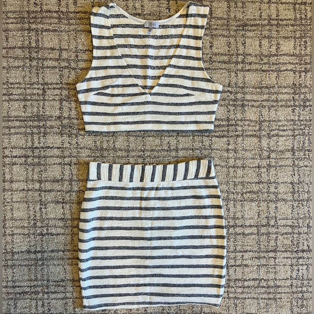 Toni Striped Two Piece set. Size Small.